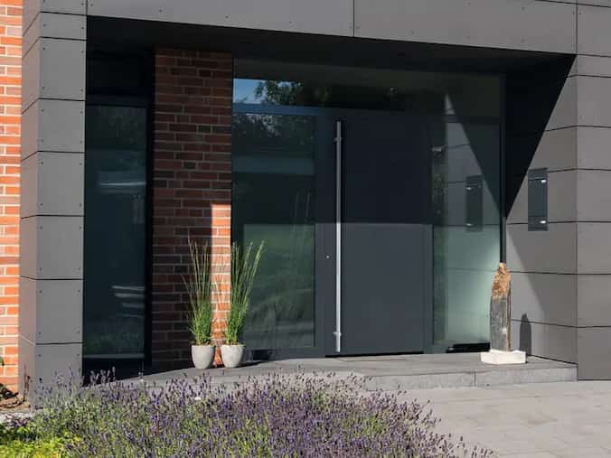 nowoczesne aluminiowe drzwi wejściowe antracytowe