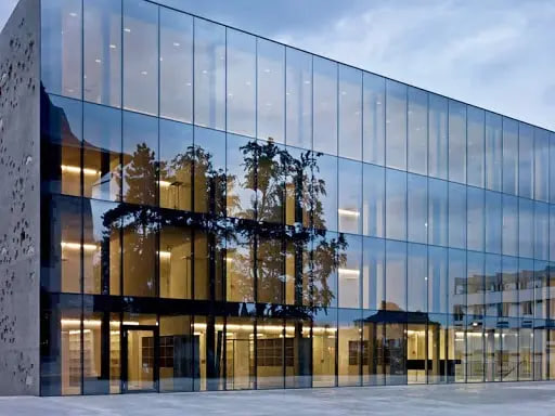 Facade glazing