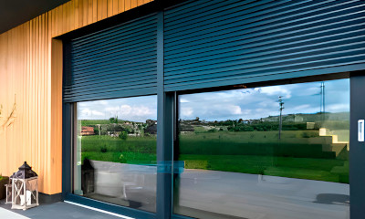 Anti burglary roller blinds