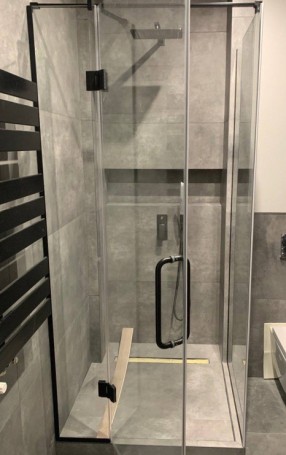 Shower cabin