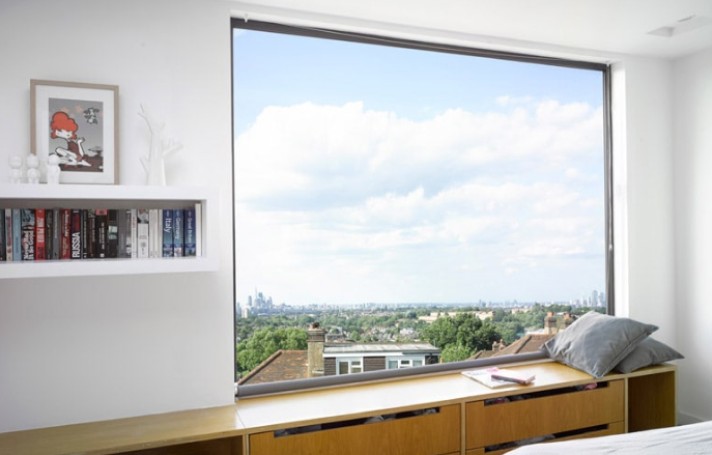 Square window