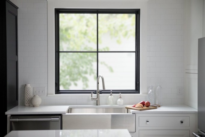 Square window