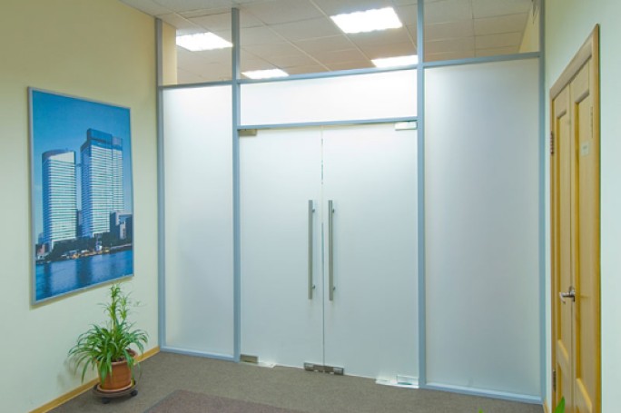 Glass swing doors