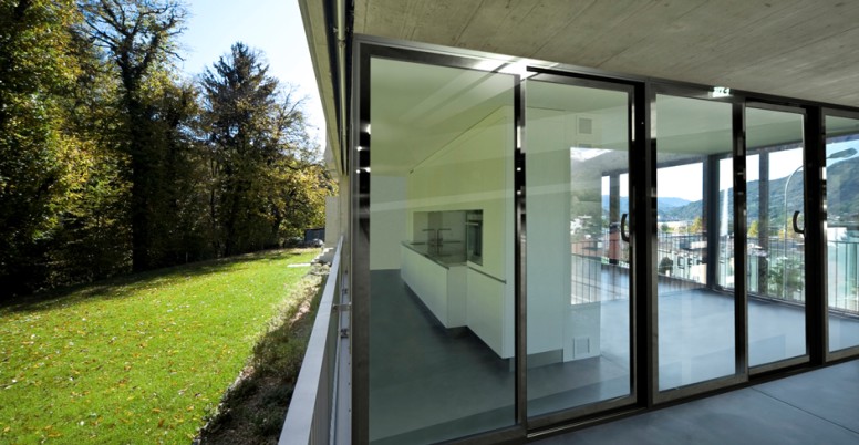 Aluminum sliding doors