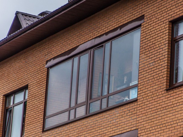 Paleta kolorów do malowania okien aluminiowych