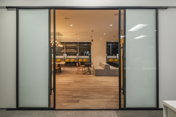 Sliding doors for the kitchen