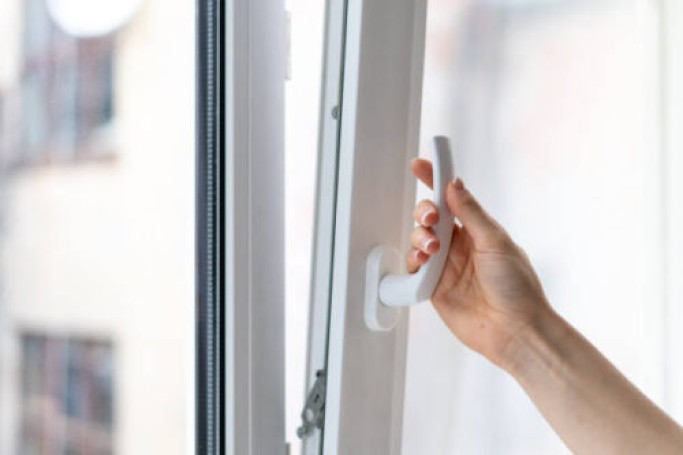 Tilt and turn windows