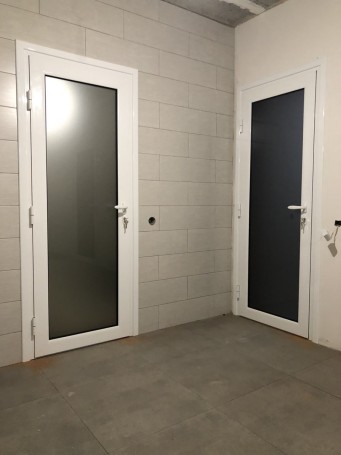 Aluminiowe drzwi